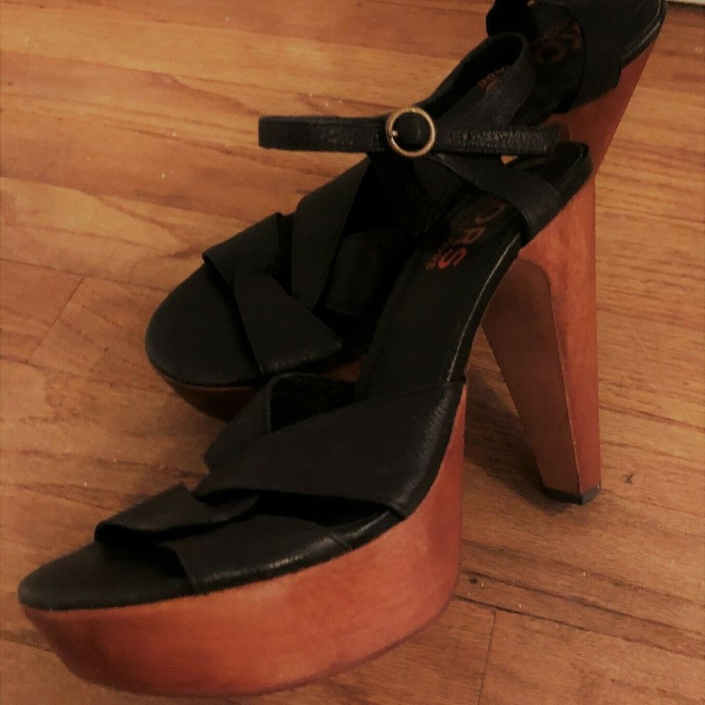 Vntg Michael Kors Leather/Wood Platform GoGo Heels